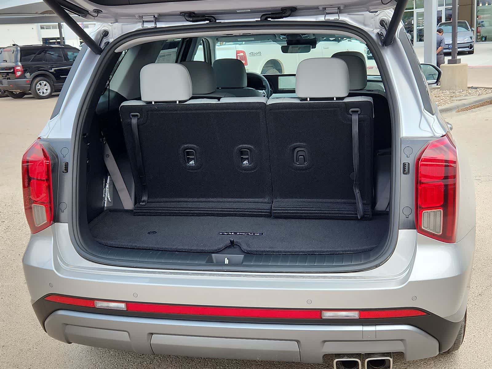 new 2025 Hyundai Palisade car, priced at $44,100