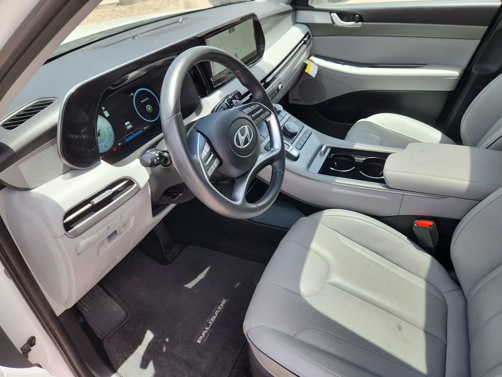 used 2024 Hyundai Palisade car, priced at $43,999