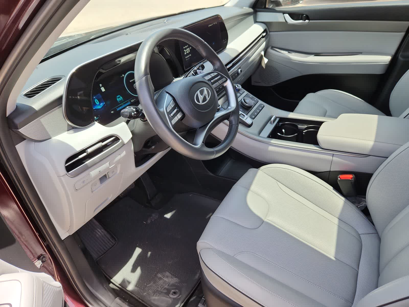 used 2024 Hyundai Palisade car, priced at $44,999