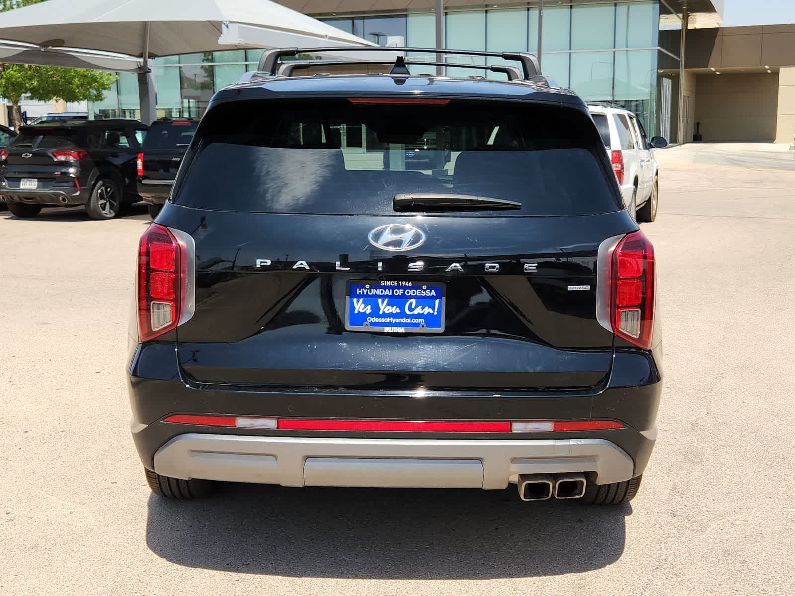 used 2024 Hyundai Palisade car, priced at $43,999