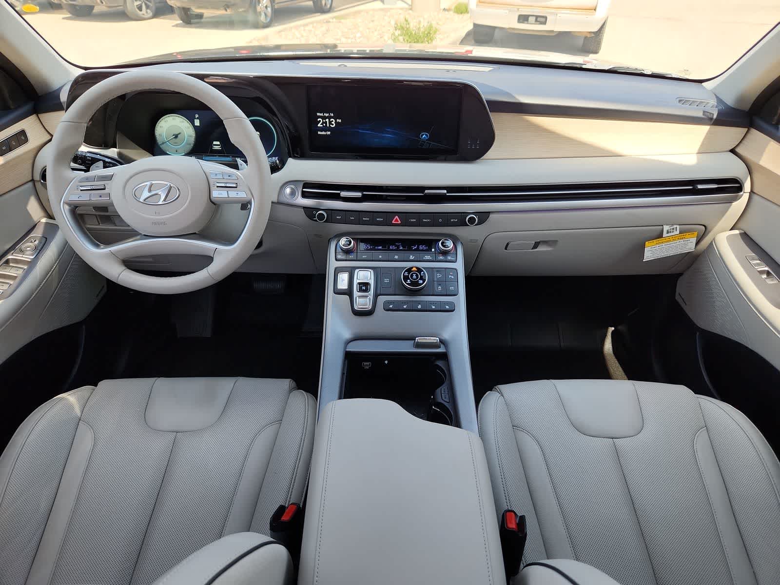 used 2024 Hyundai Palisade car, priced at $43,999