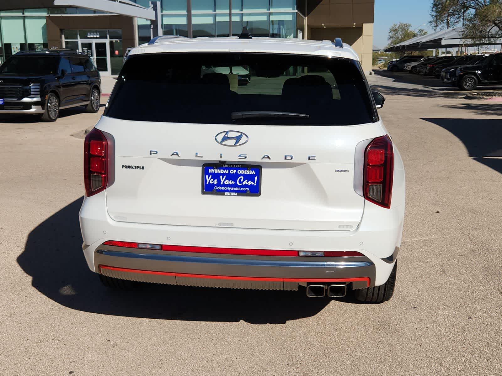 used 2025 Hyundai Palisade car, priced at $45,987