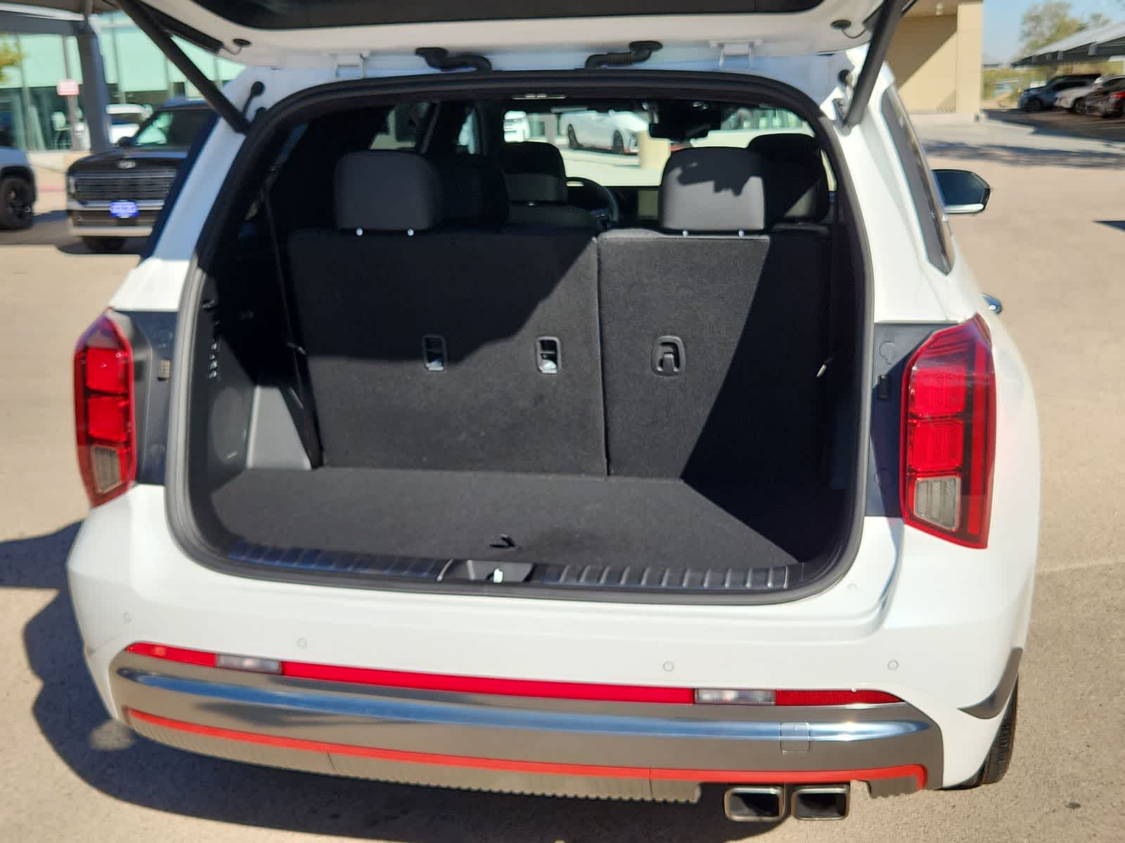 used 2025 Hyundai Palisade car, priced at $45,987