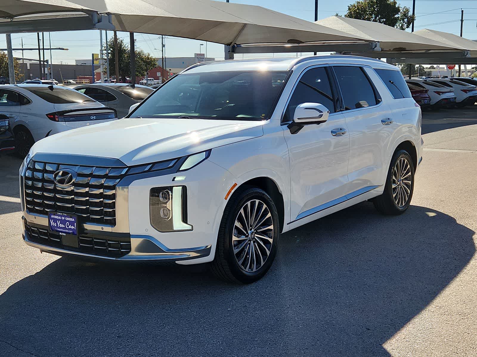 used 2025 Hyundai Palisade car, priced at $45,987
