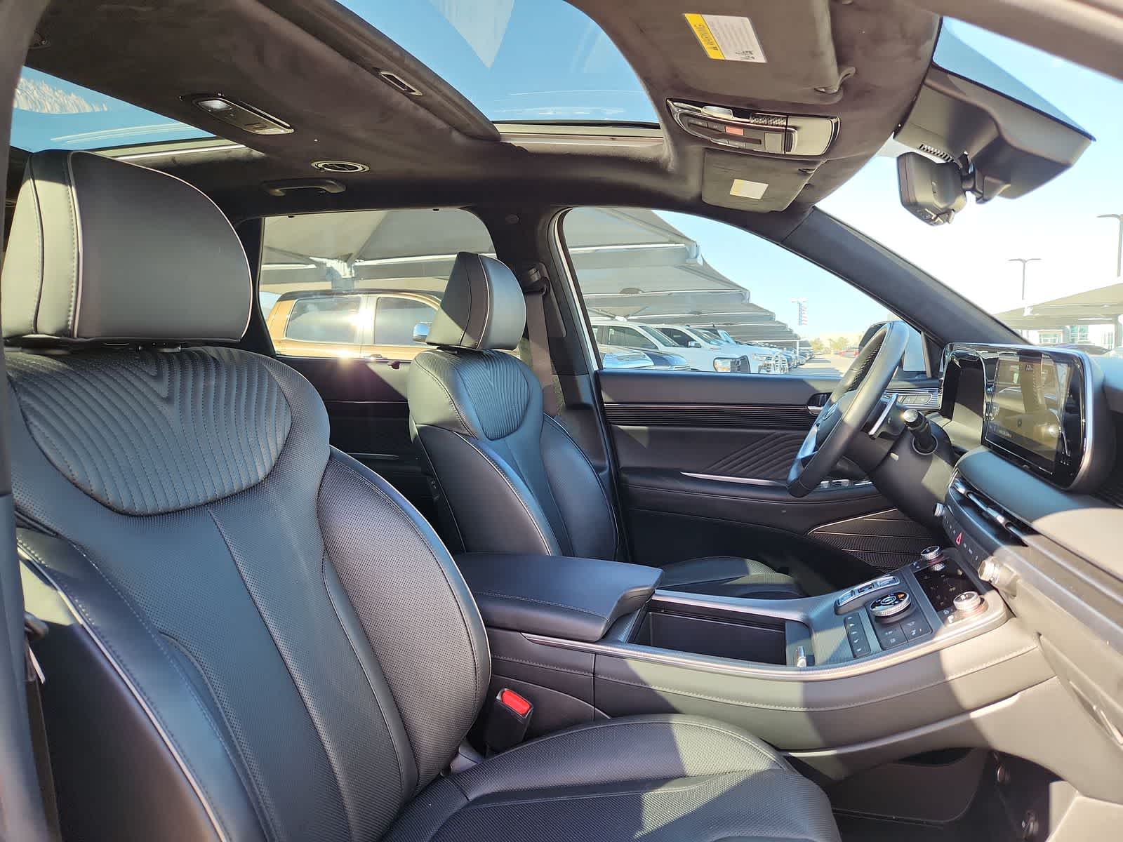 used 2025 Hyundai Palisade car, priced at $45,987