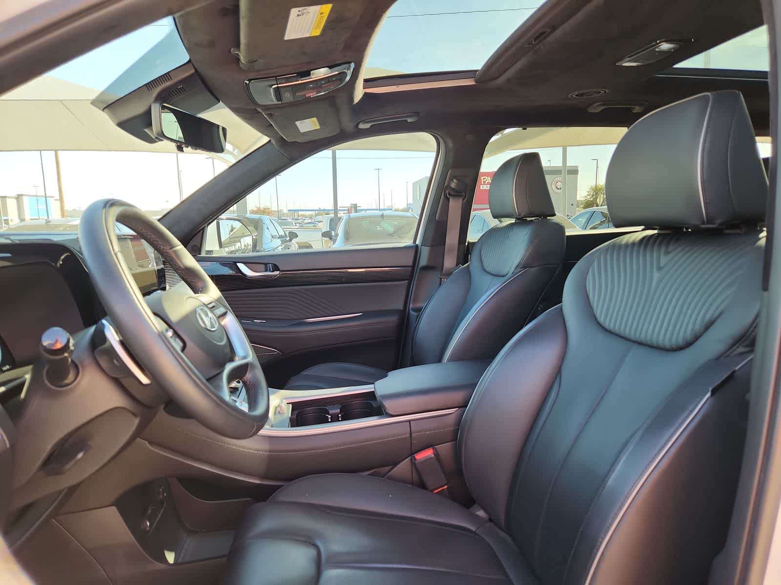 used 2025 Hyundai Palisade car, priced at $45,987