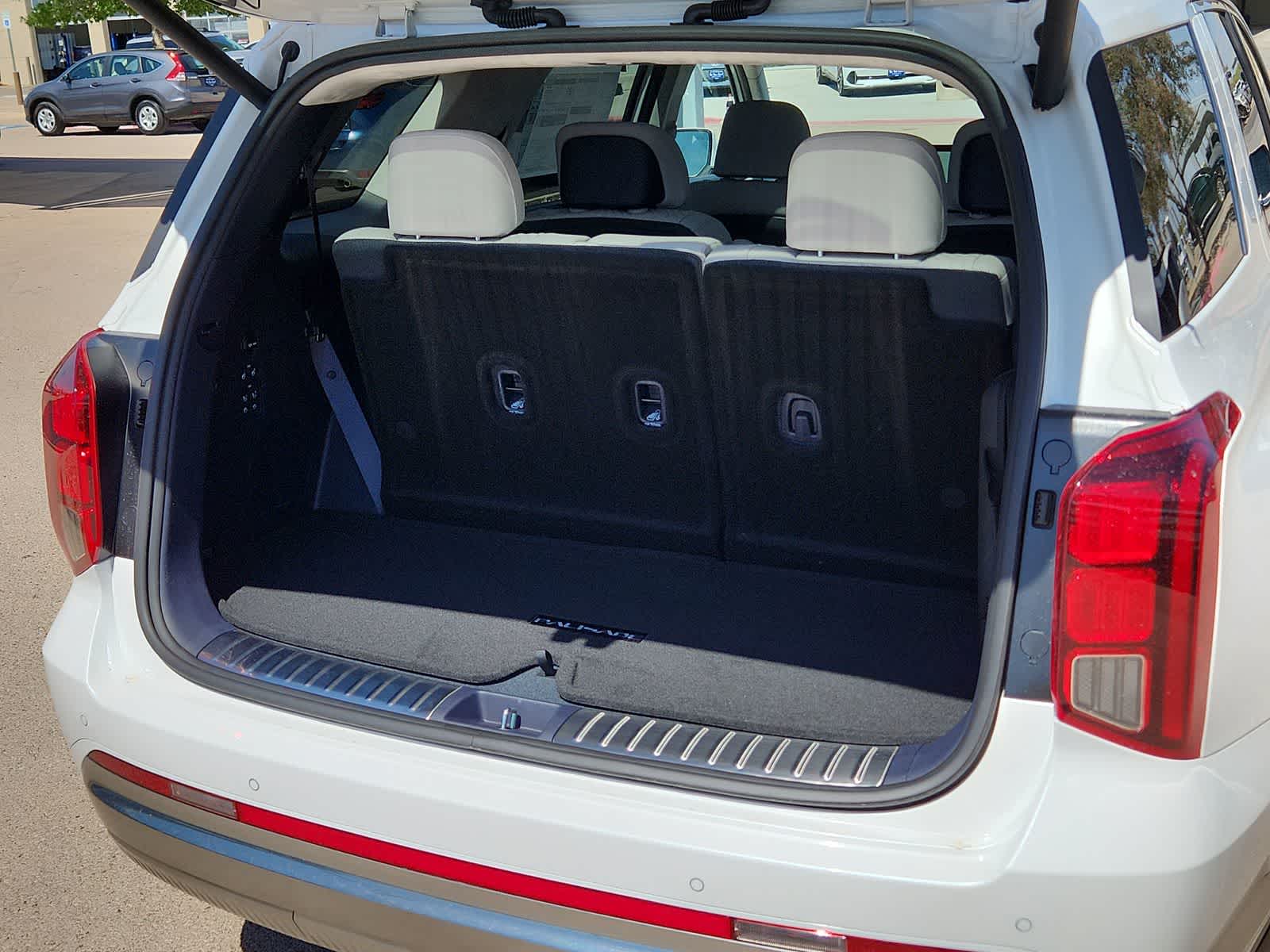 new 2025 Hyundai Palisade car, priced at $55,999