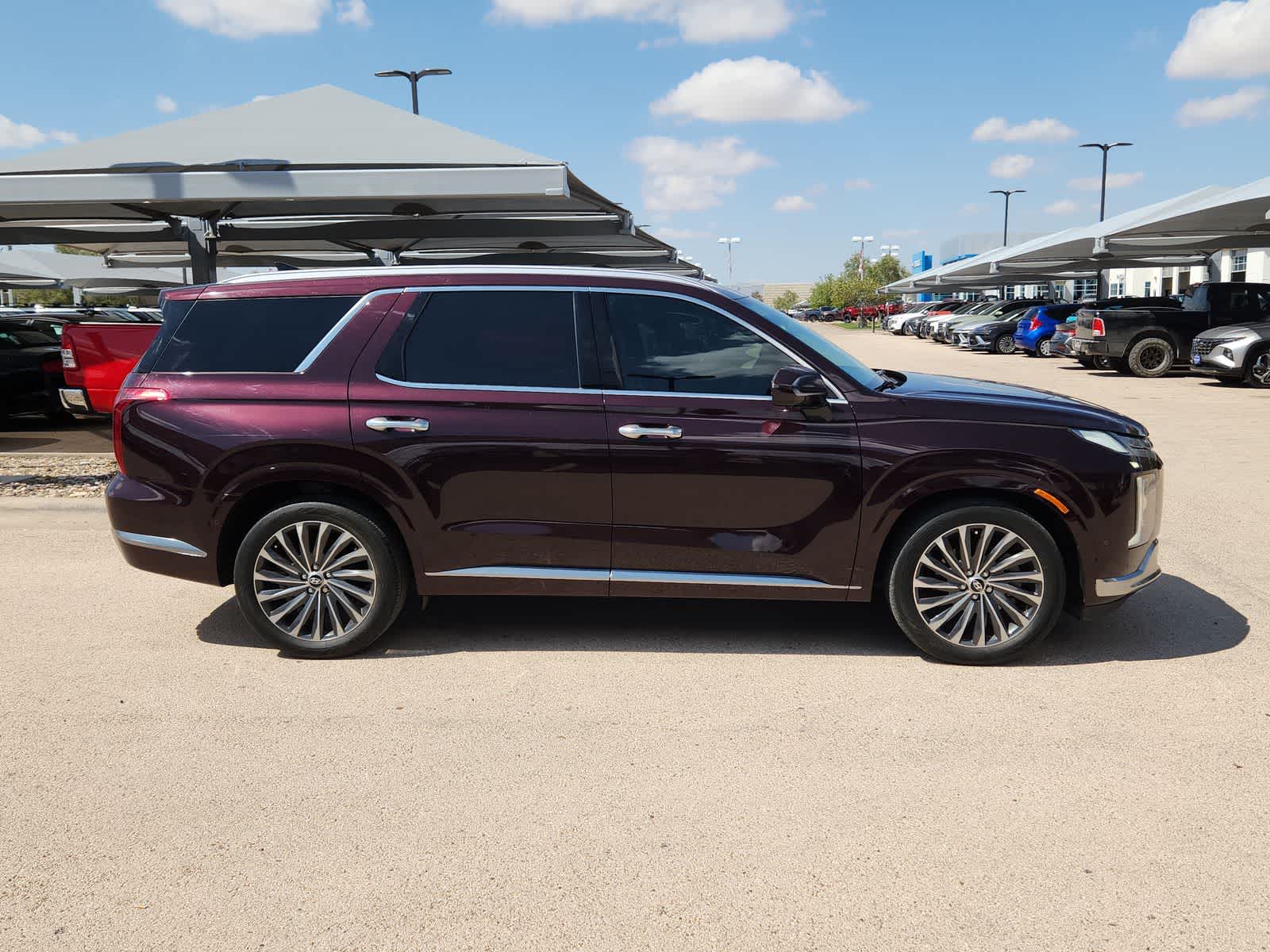 used 2023 Hyundai Palisade car, priced at $36,998