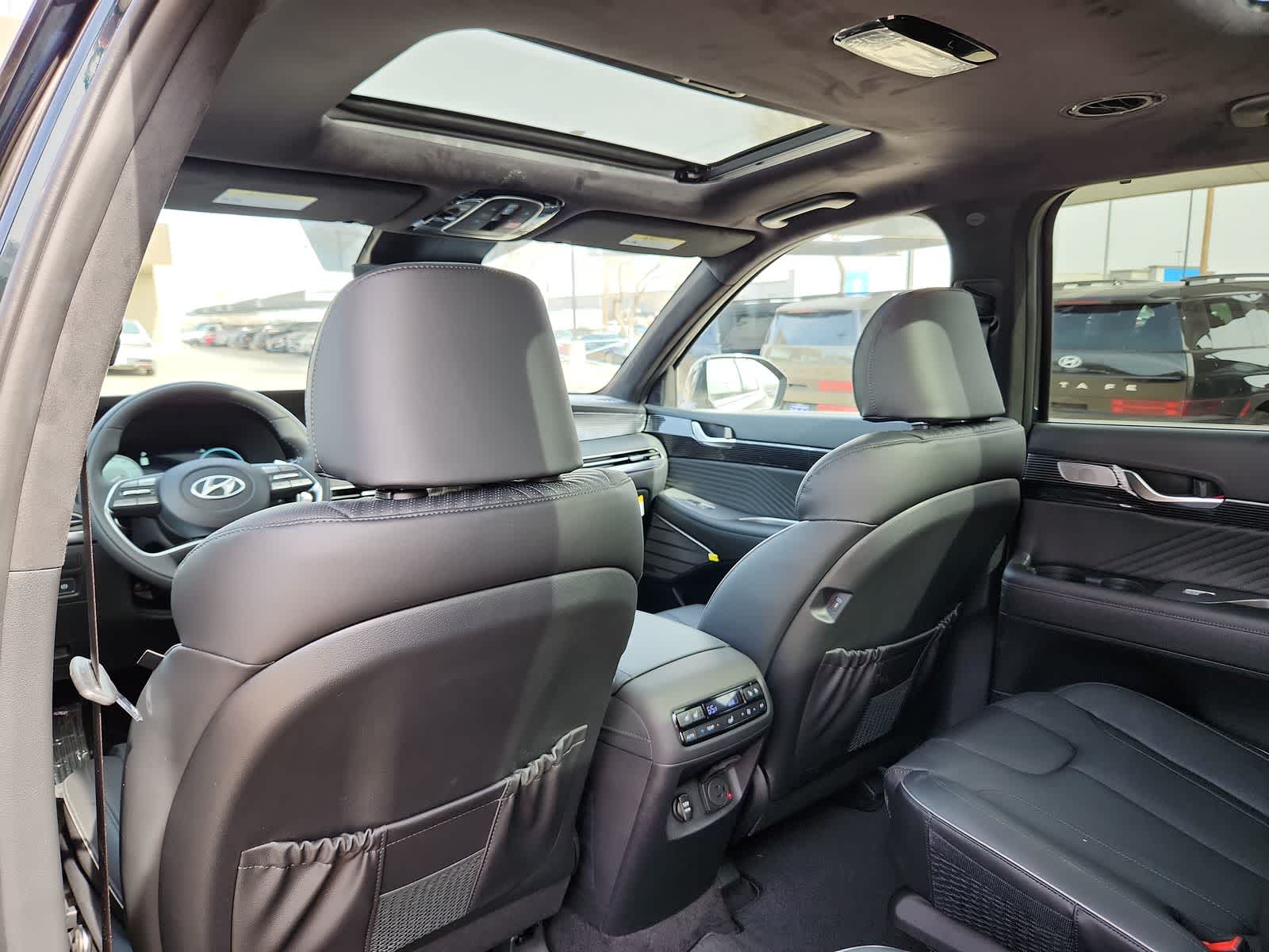 new 2025 Hyundai Palisade car, priced at $54,670