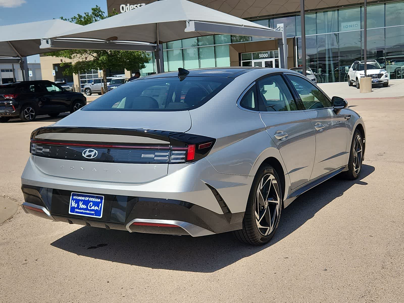 new 2025 Hyundai Sonata car, priced at $33,170