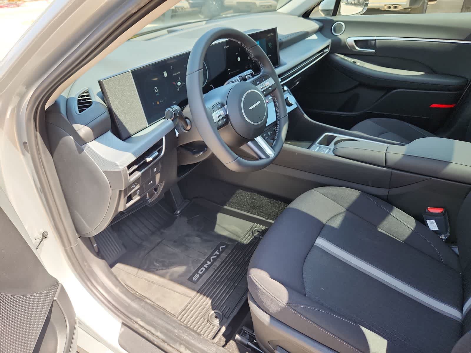 new 2025 Hyundai Sonata car, priced at $33,170