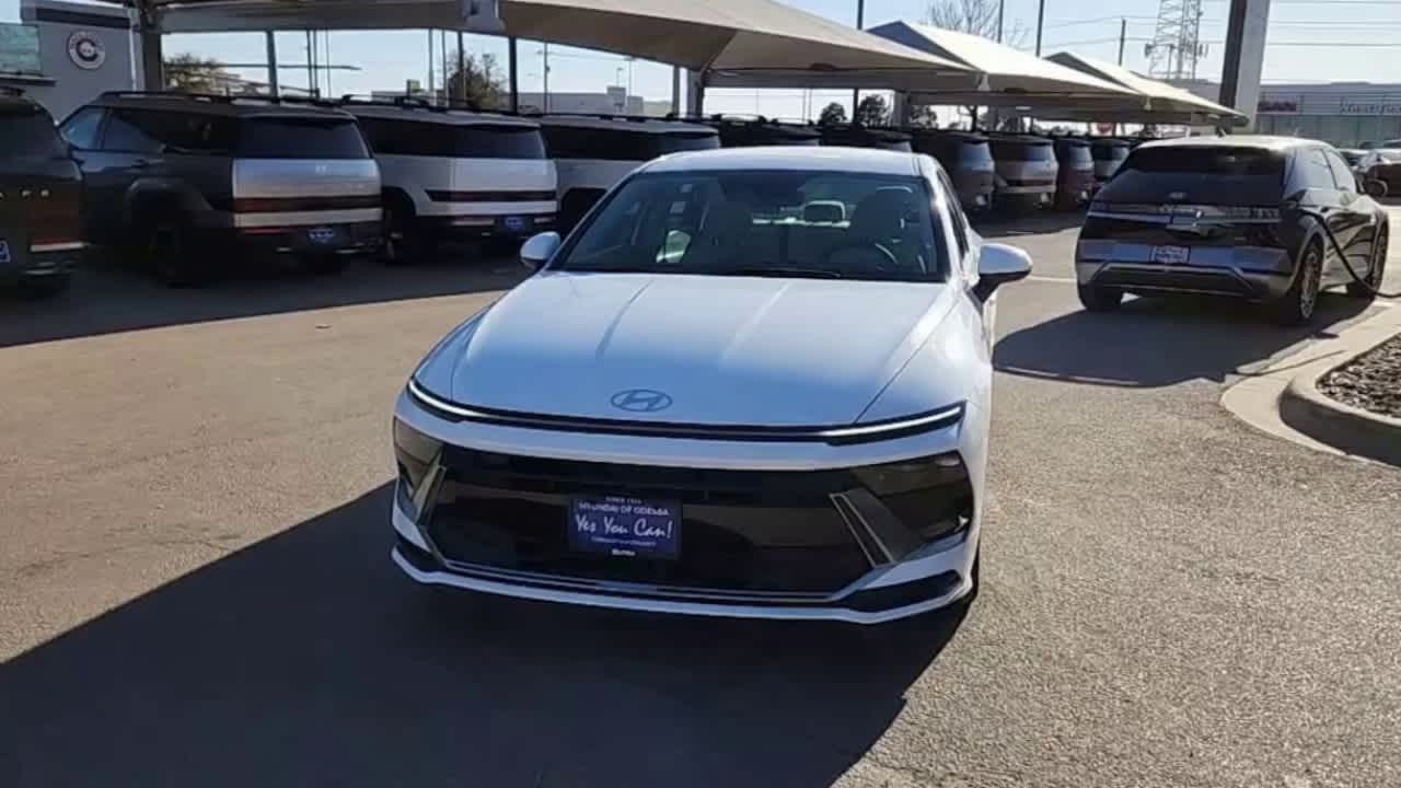 new 2025 Hyundai Sonata Hybrid car, priced at $33,455