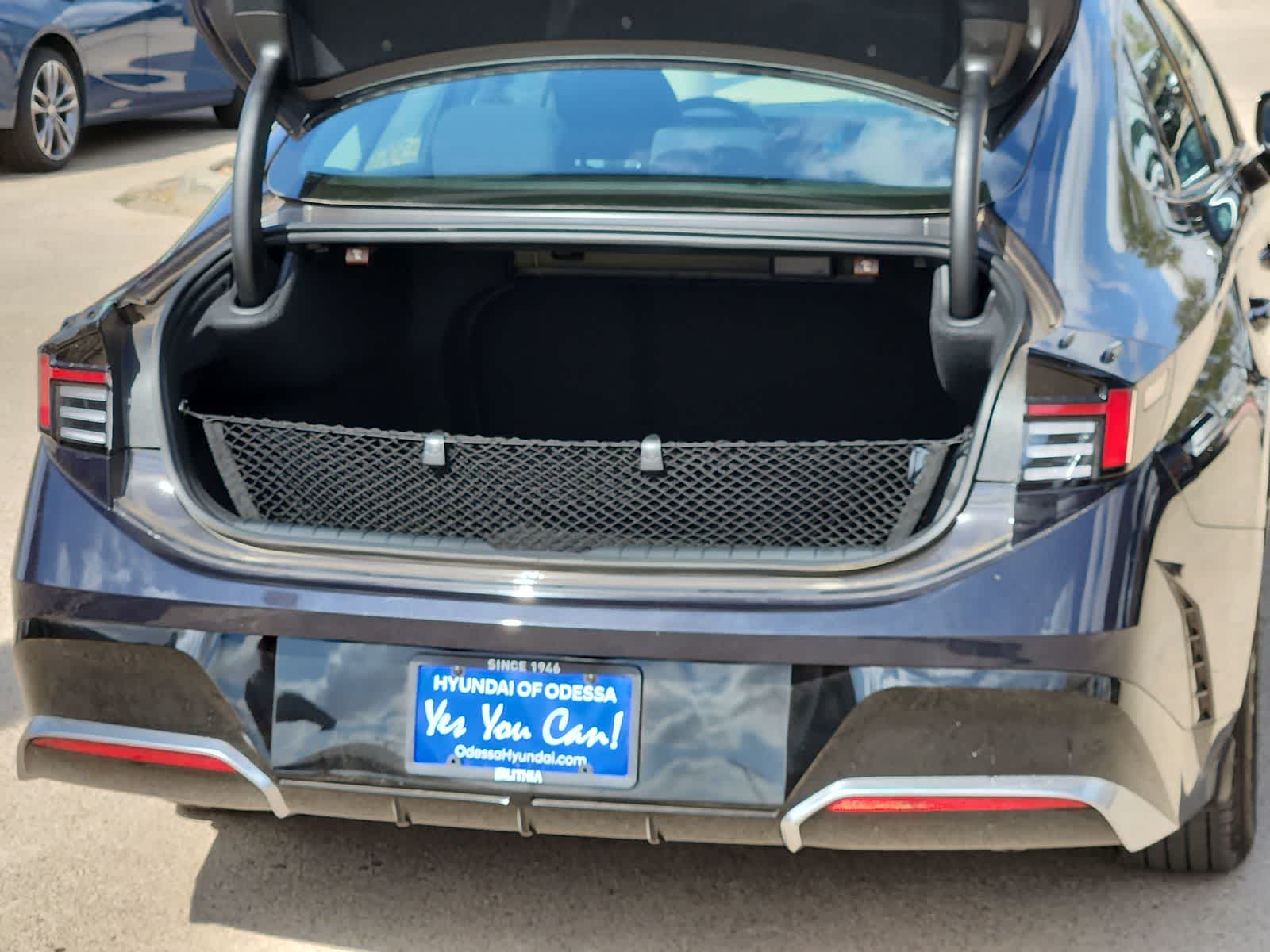 new 2025 Hyundai Sonata Hybrid car, priced at $31,178