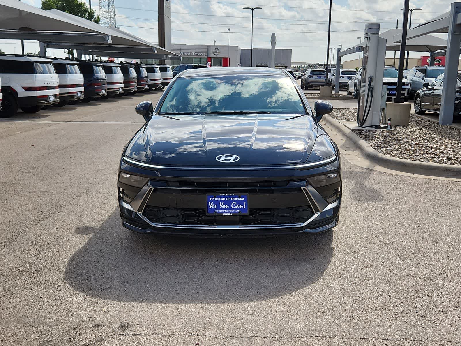 new 2025 Hyundai Sonata Hybrid car, priced at $31,178