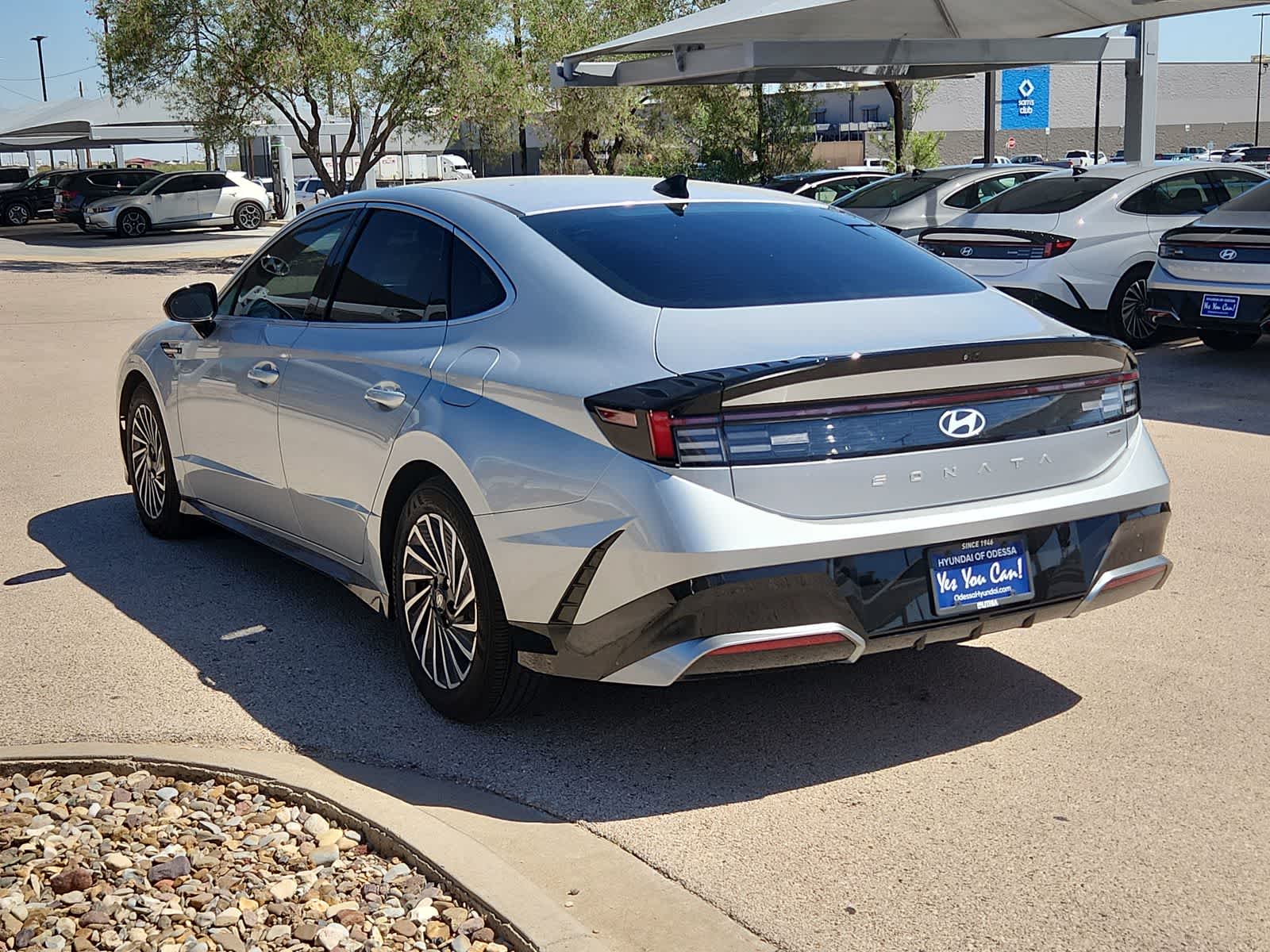 used 2024 Hyundai Sonata Hybrid car, priced at $27,499