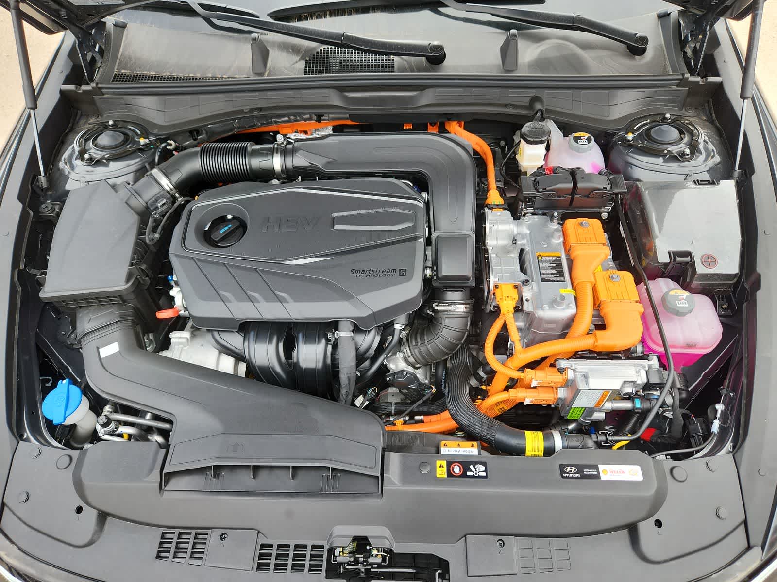 new 2025 Hyundai Sonata Hybrid car, priced at $33,820