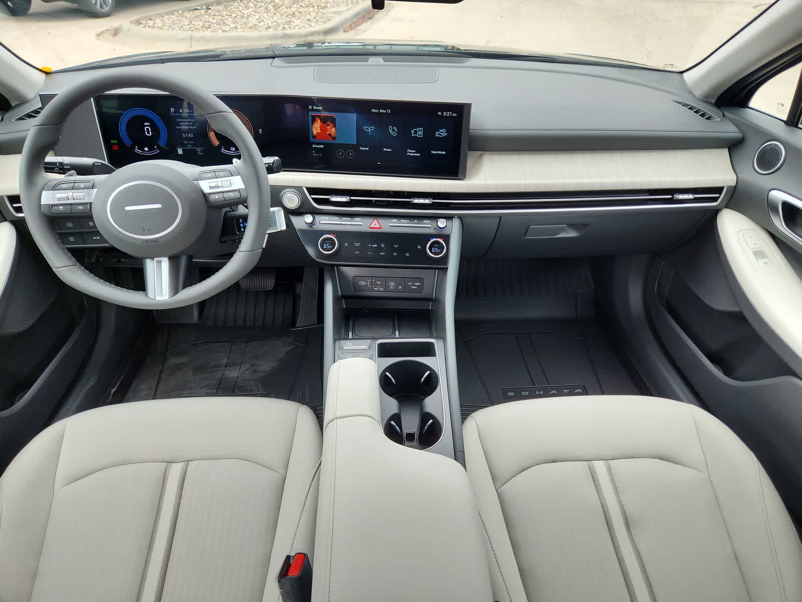 new 2025 Hyundai Sonata Hybrid car, priced at $33,820
