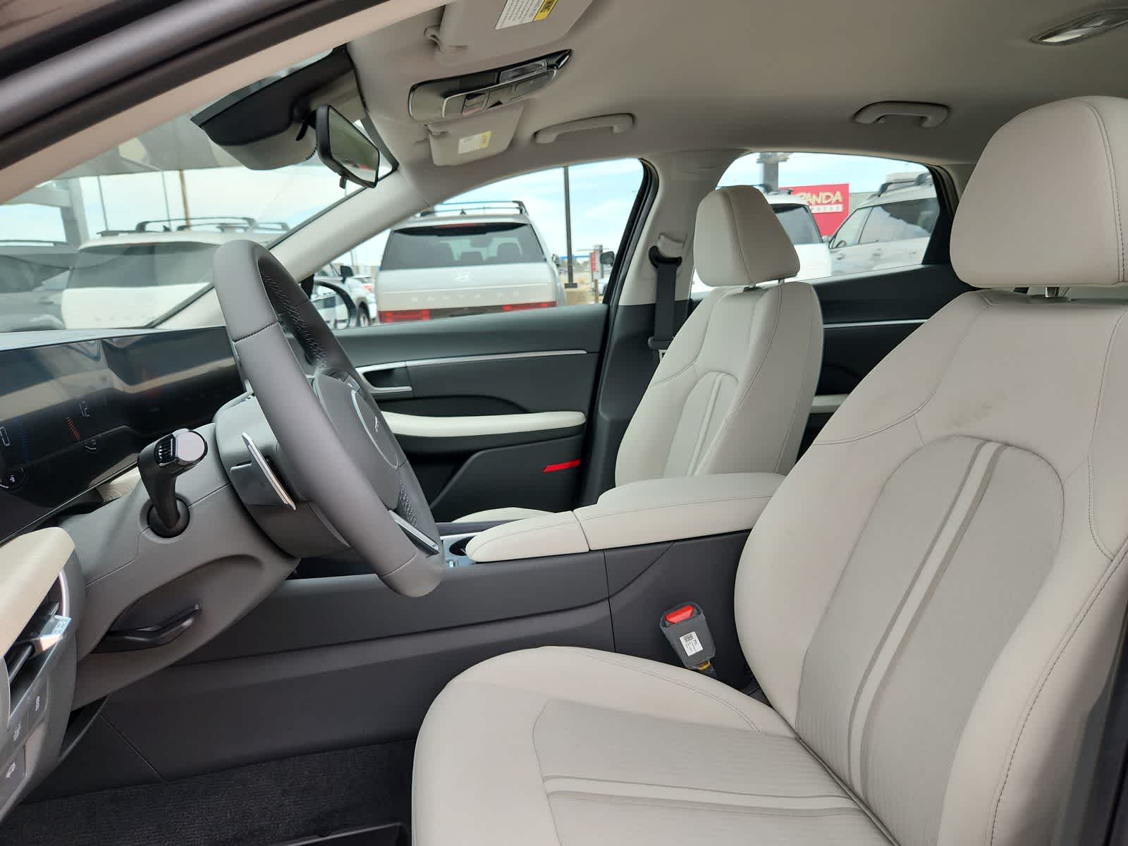 new 2025 Hyundai Sonata Hybrid car, priced at $33,820