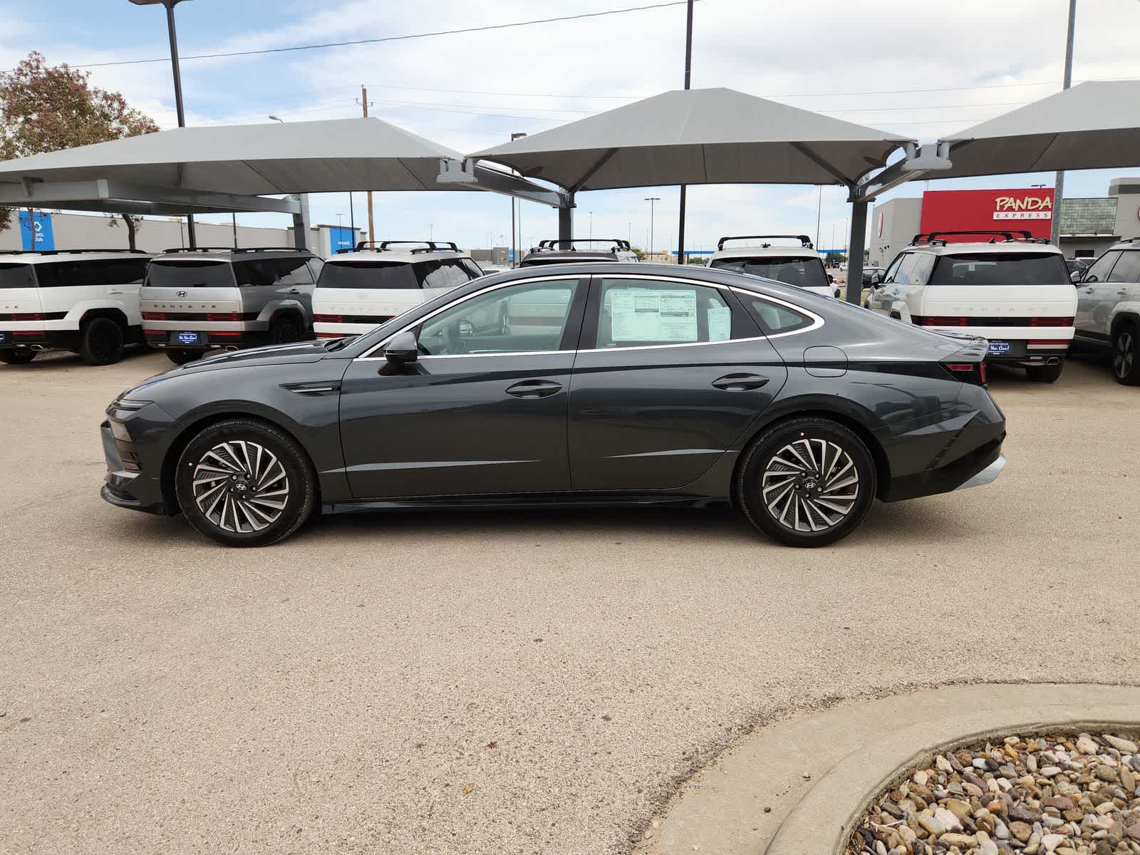 new 2025 Hyundai Sonata Hybrid car, priced at $33,820