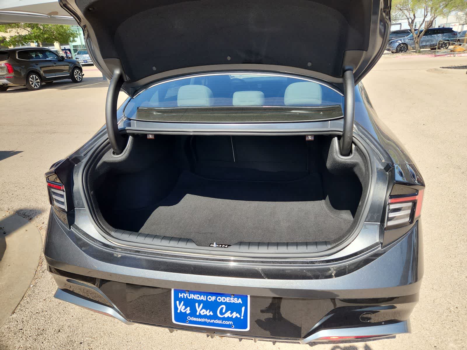 used 2025 Hyundai Sonata Hybrid car, priced at $27,999