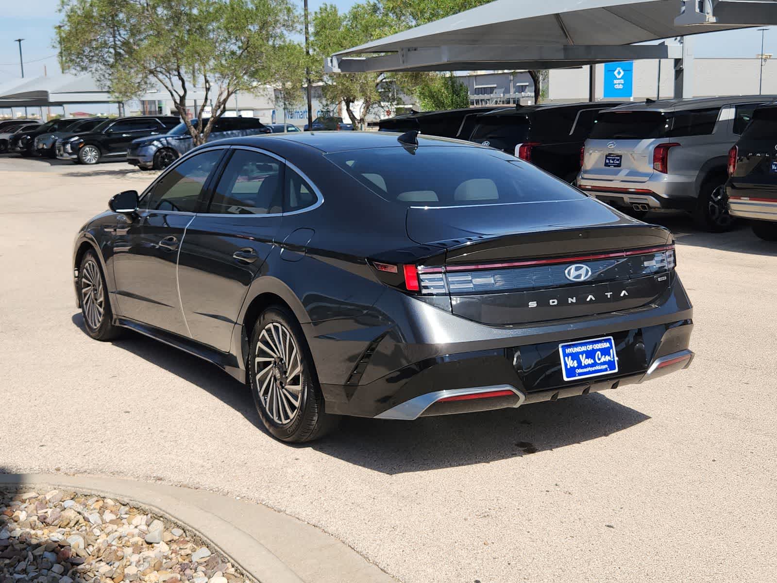 used 2025 Hyundai Sonata Hybrid car, priced at $27,999