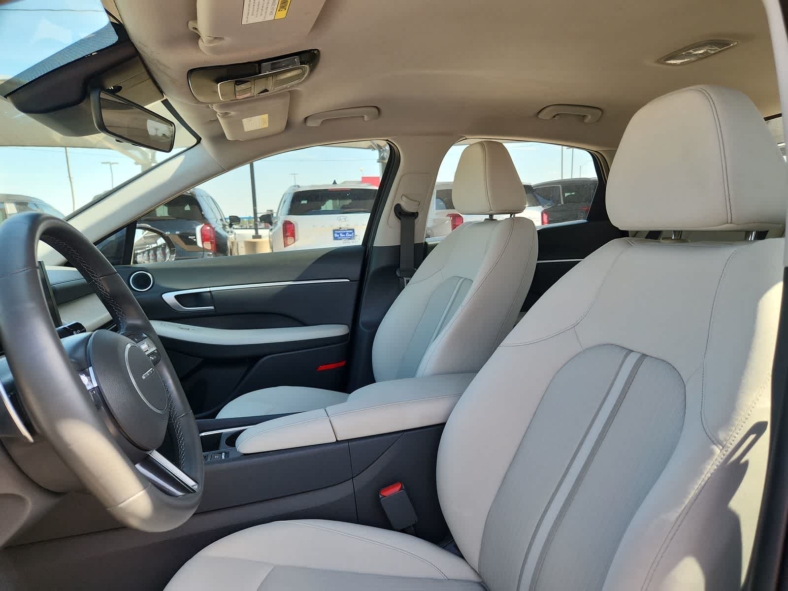 used 2025 Hyundai Sonata Hybrid car, priced at $27,999