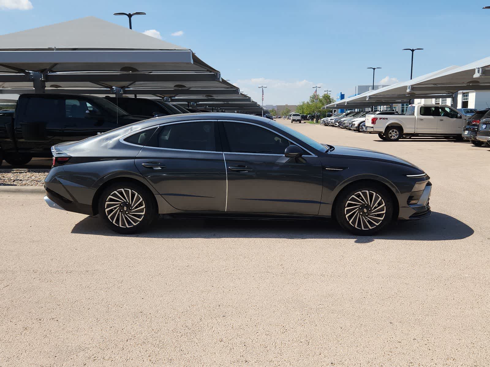 used 2025 Hyundai Sonata Hybrid car, priced at $27,999