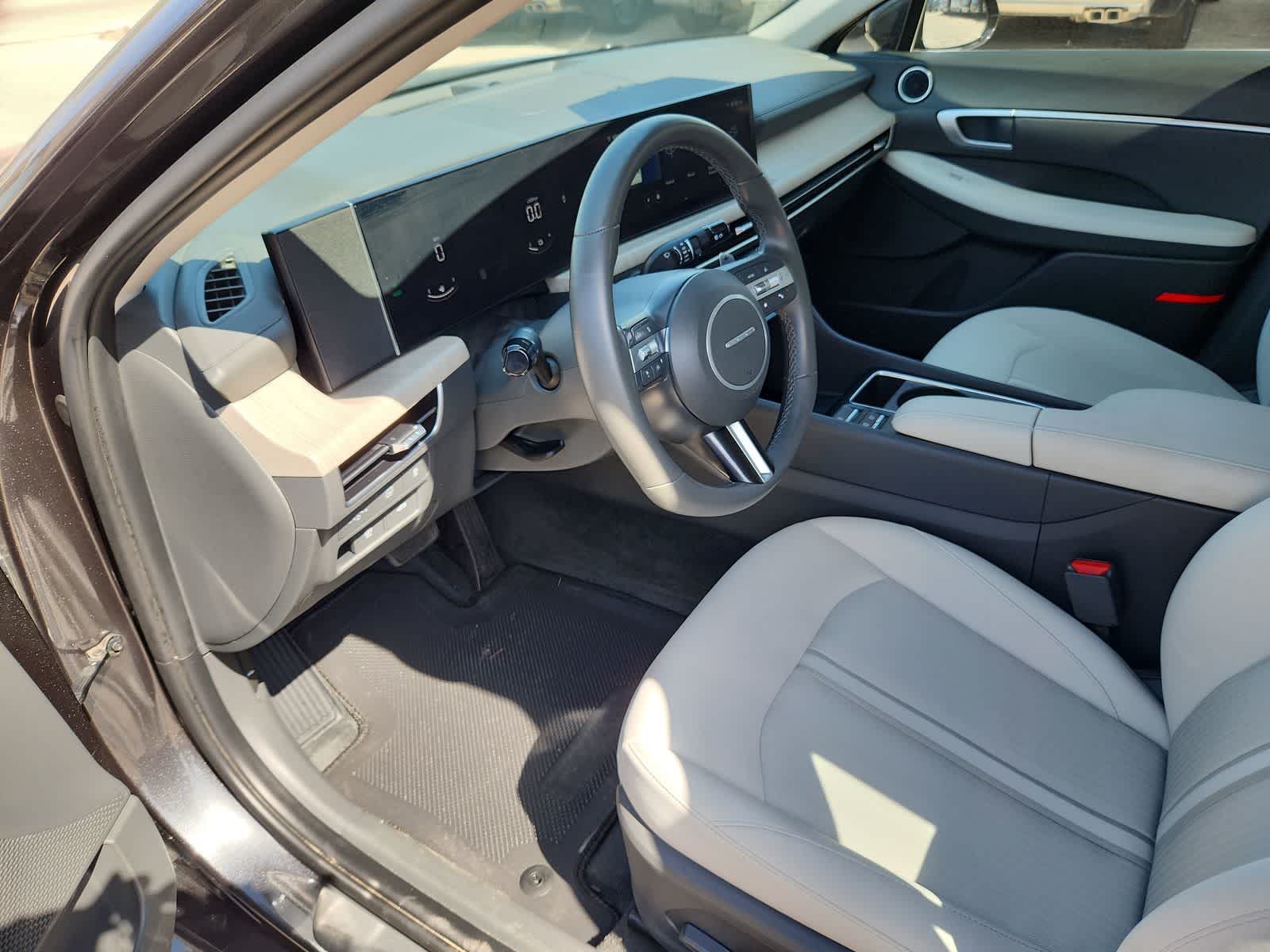 used 2025 Hyundai Sonata Hybrid car, priced at $27,999