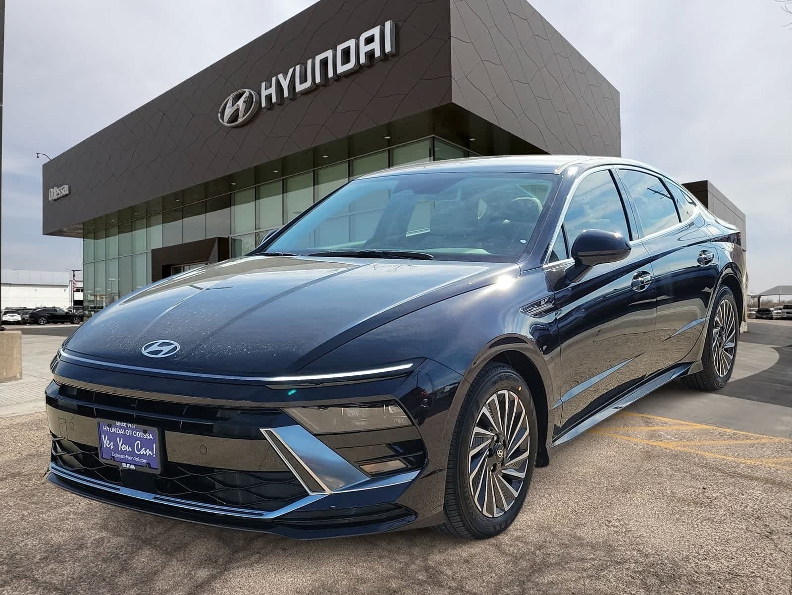 used 2025 Hyundai Sonata Hybrid car, priced at $34,999