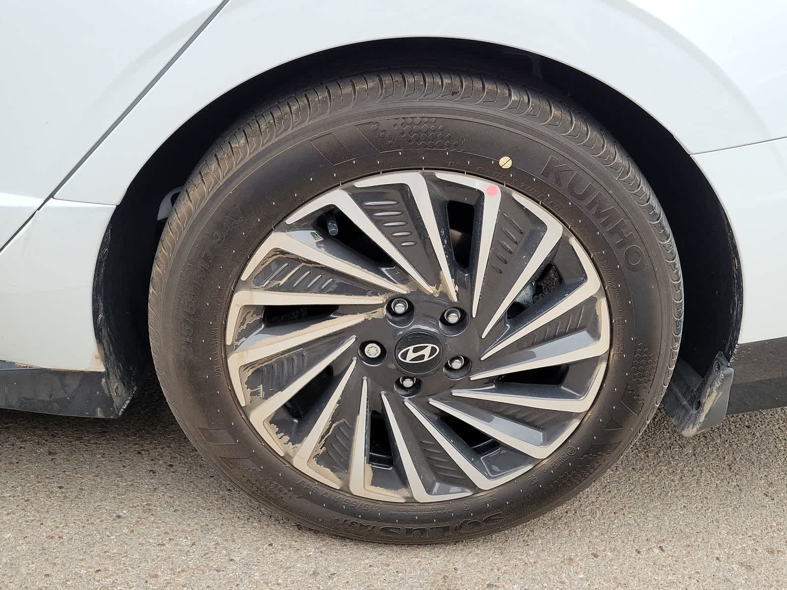 new 2025 Hyundai Sonata Hybrid car, priced at $33,385
