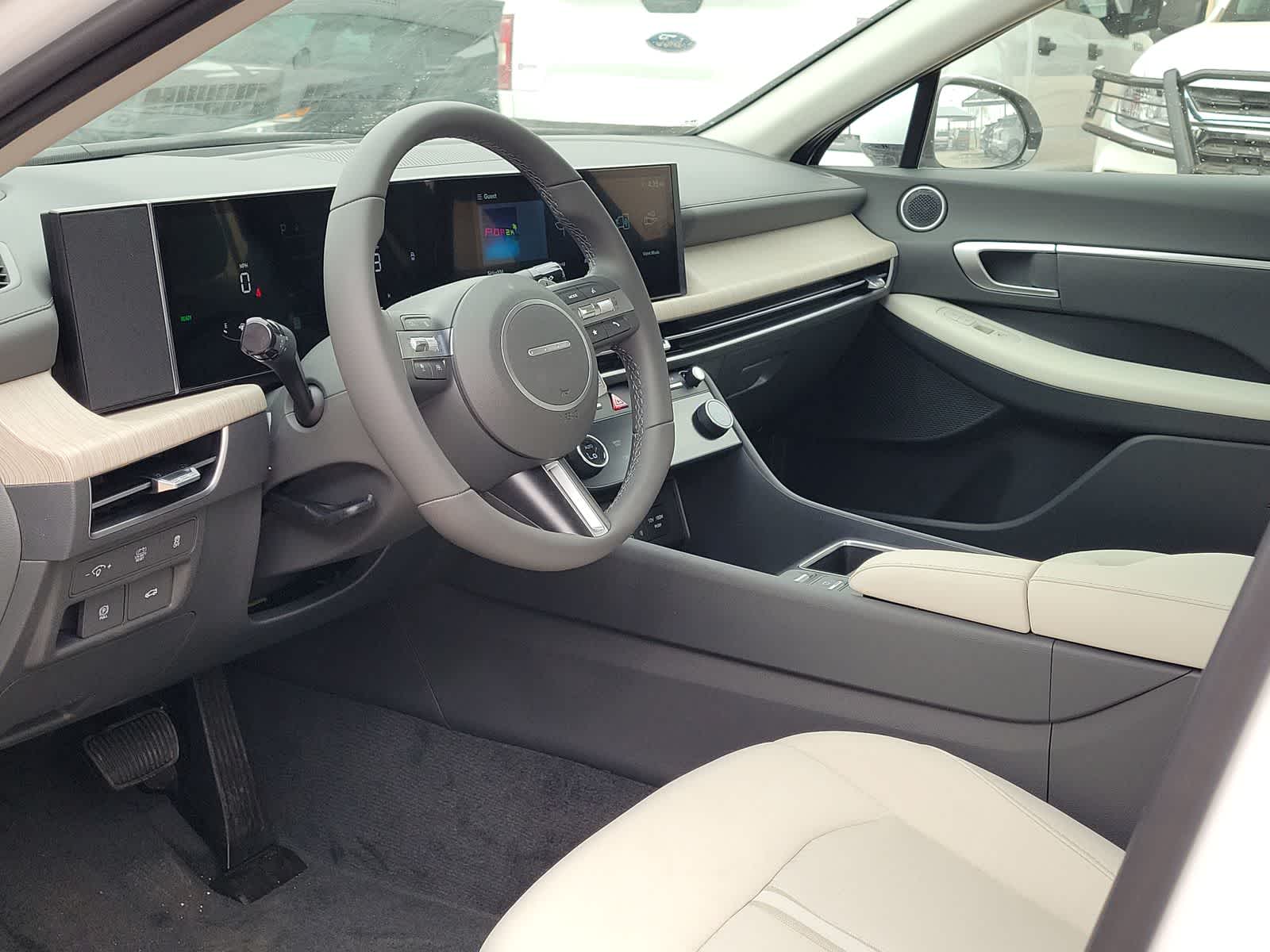 new 2025 Hyundai Sonata Hybrid car, priced at $33,385