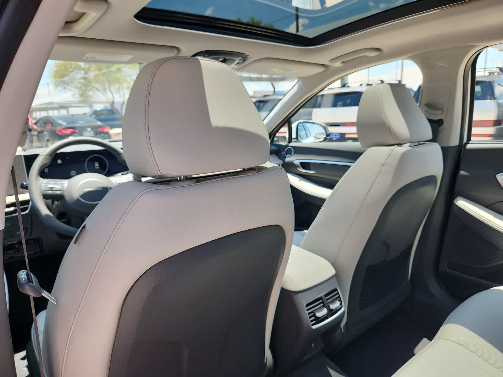 new 2025 Hyundai Sonata Hybrid car, priced at $38,148