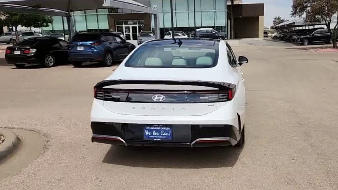 new 2025 Hyundai Sonata Hybrid car, priced at $39,935