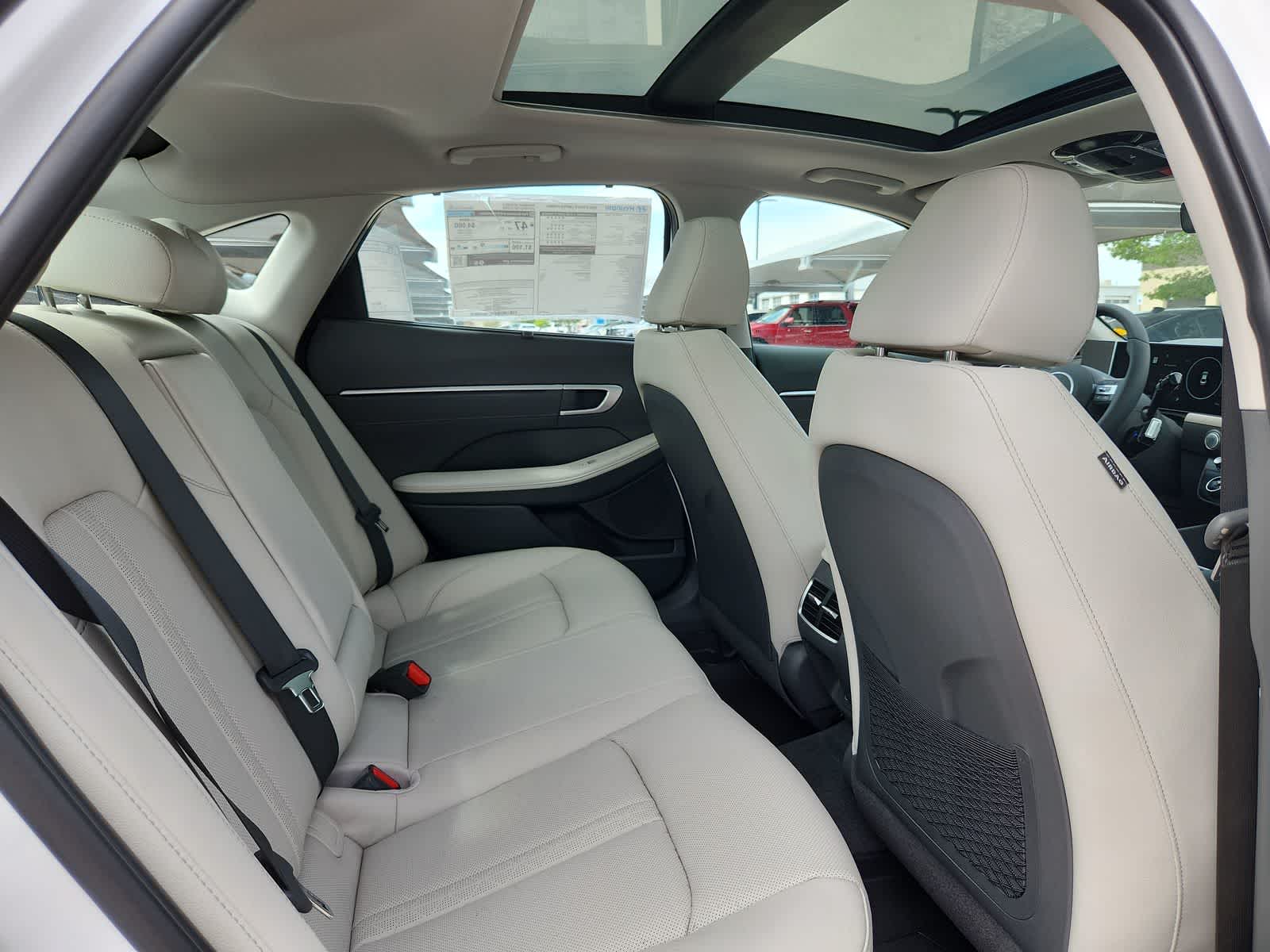 new 2025 Hyundai Sonata Hybrid car, priced at $39,935