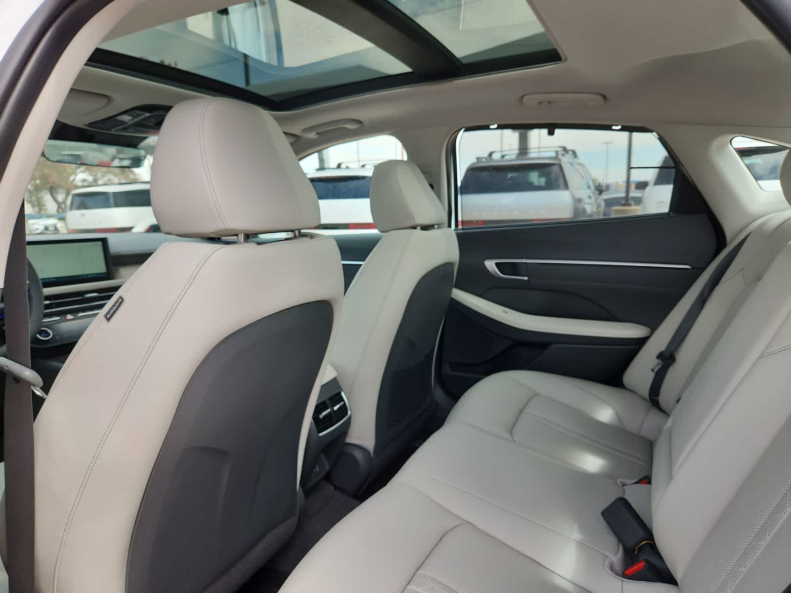 new 2025 Hyundai Sonata Hybrid car, priced at $39,935