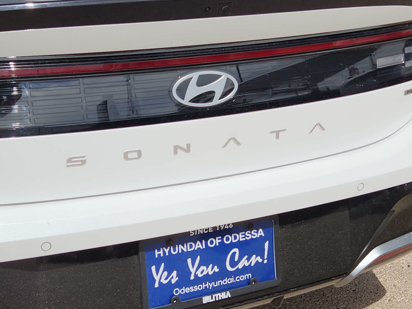 new 2025 Hyundai Sonata Hybrid car, priced at $39,935