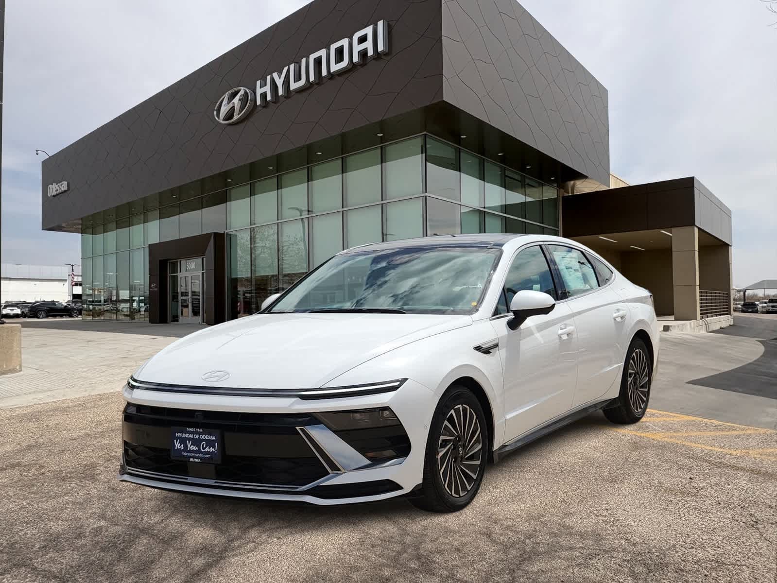 new 2025 Hyundai Sonata Hybrid car, priced at $39,935
