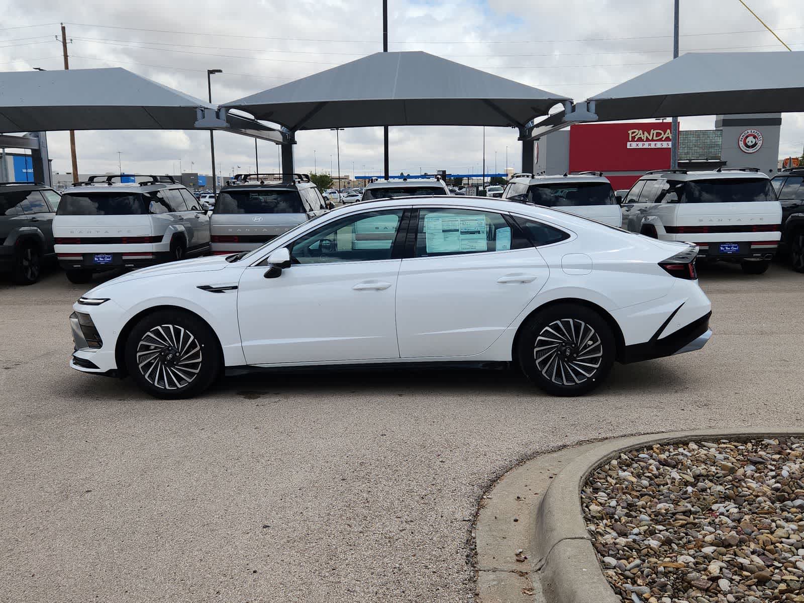 new 2025 Hyundai Sonata Hybrid car, priced at $40,148