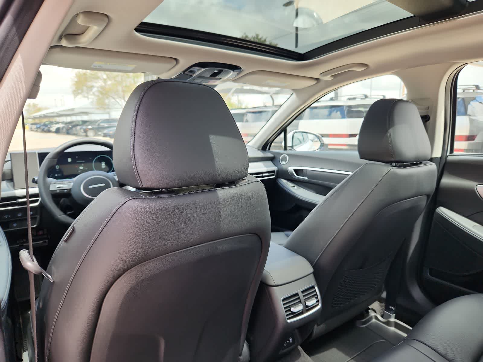 new 2025 Hyundai Sonata Hybrid car, priced at $40,148
