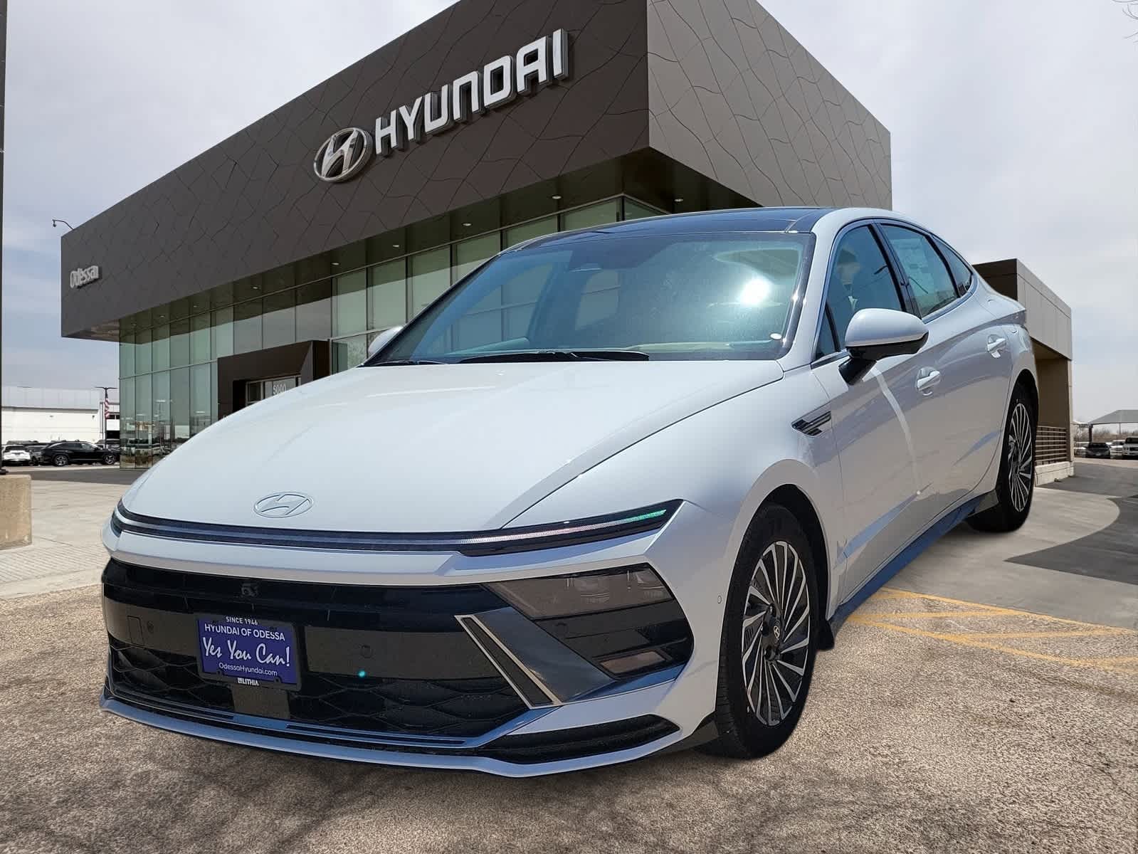 new 2025 Hyundai Sonata Hybrid car, priced at $39,835