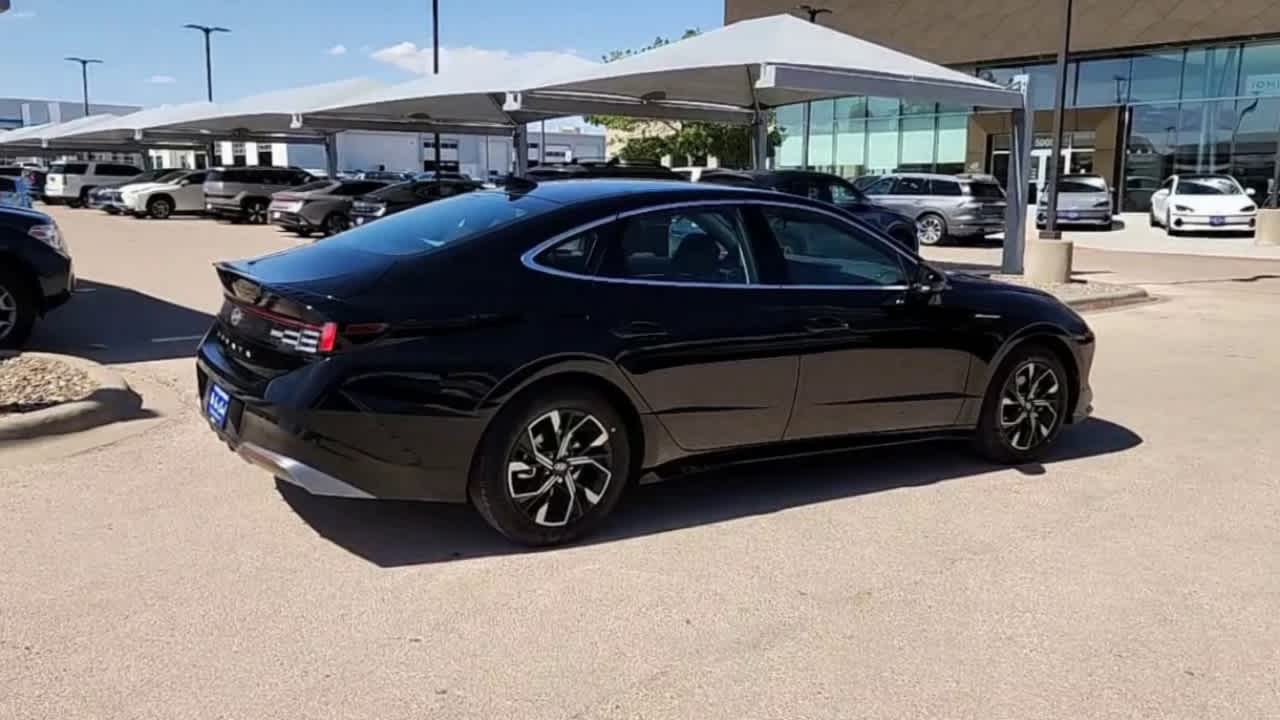 new 2025 Hyundai Sonata car, priced at $30,028