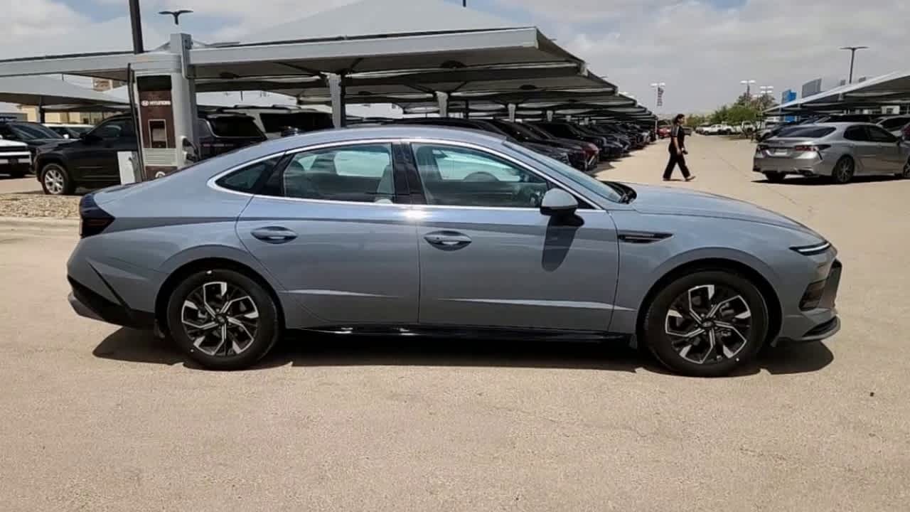 new 2025 Hyundai Sonata car, priced at $29,705
