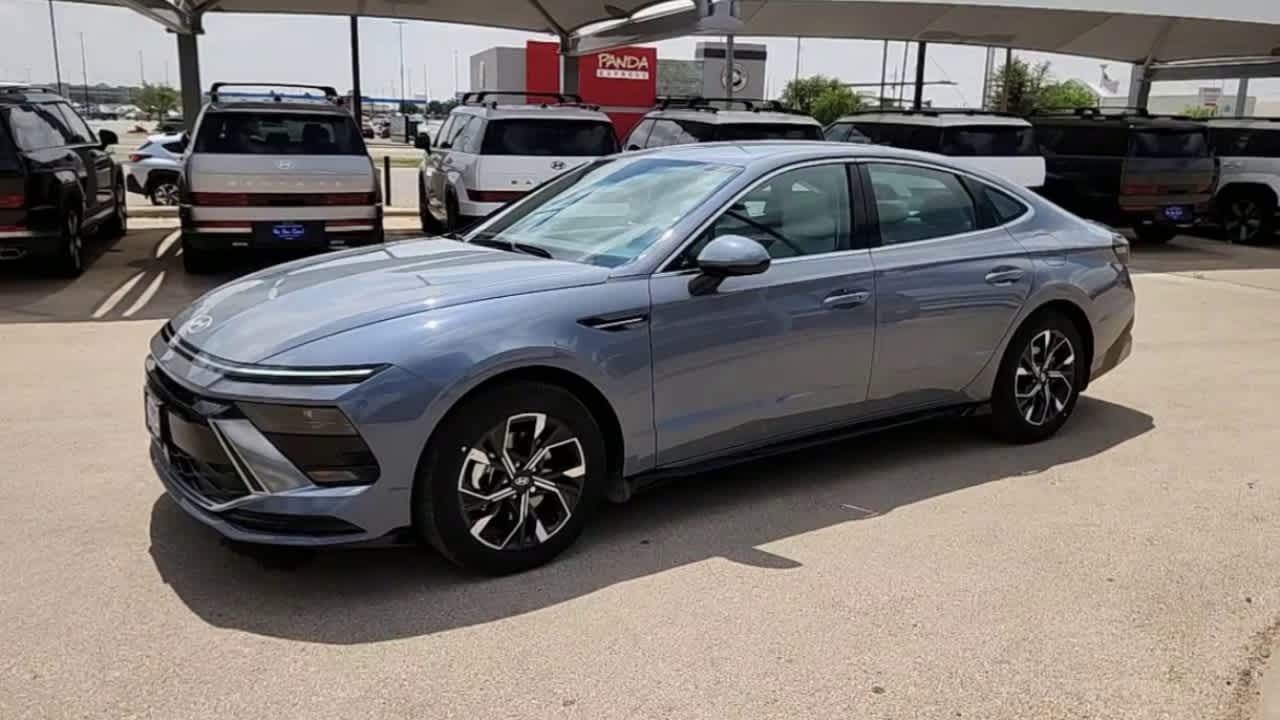 new 2025 Hyundai Sonata car, priced at $29,705