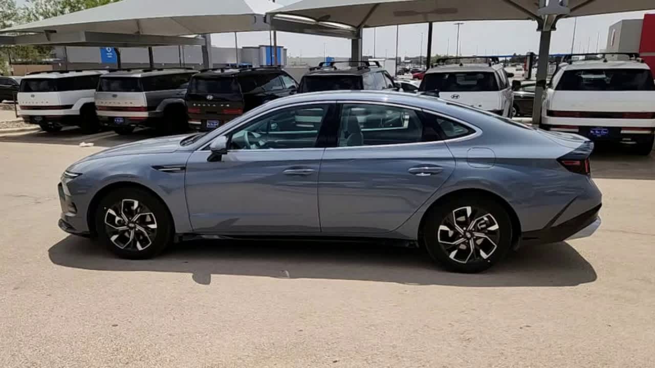 new 2025 Hyundai Sonata car, priced at $29,705