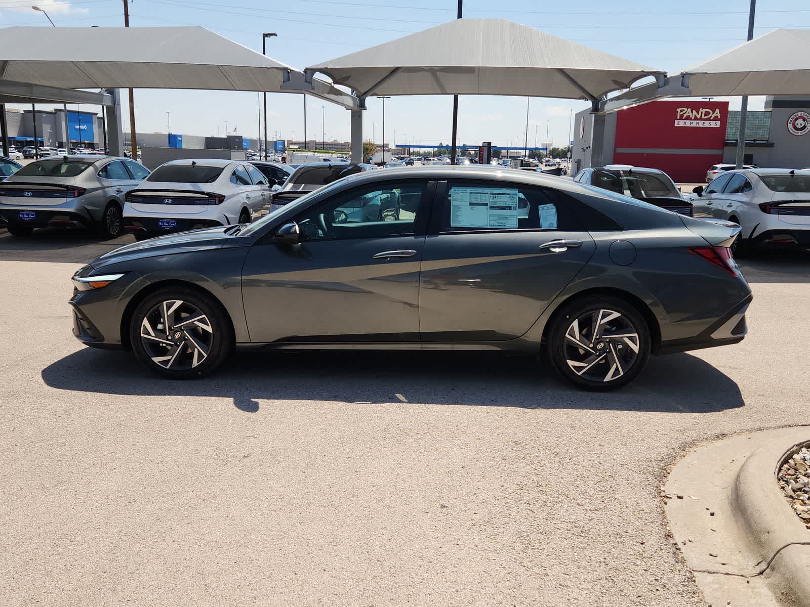 new 2025 Hyundai Elantra car, priced at $25,135