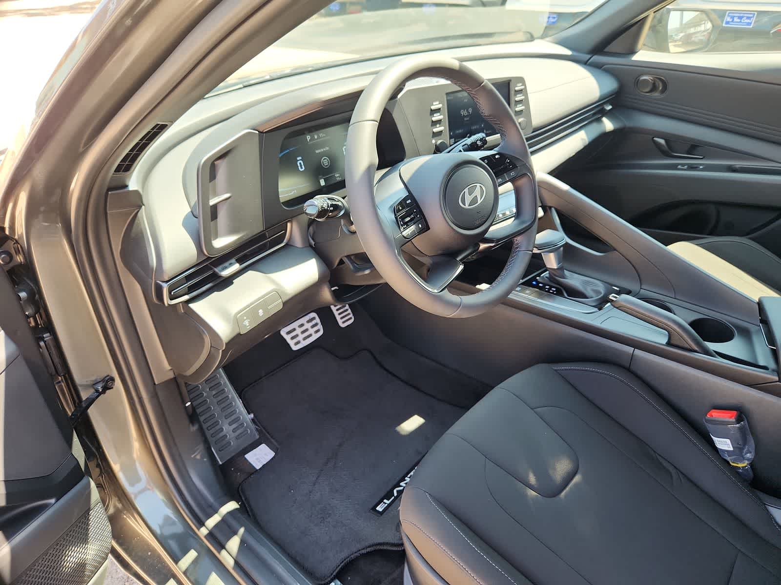 new 2025 Hyundai Elantra car, priced at $25,135