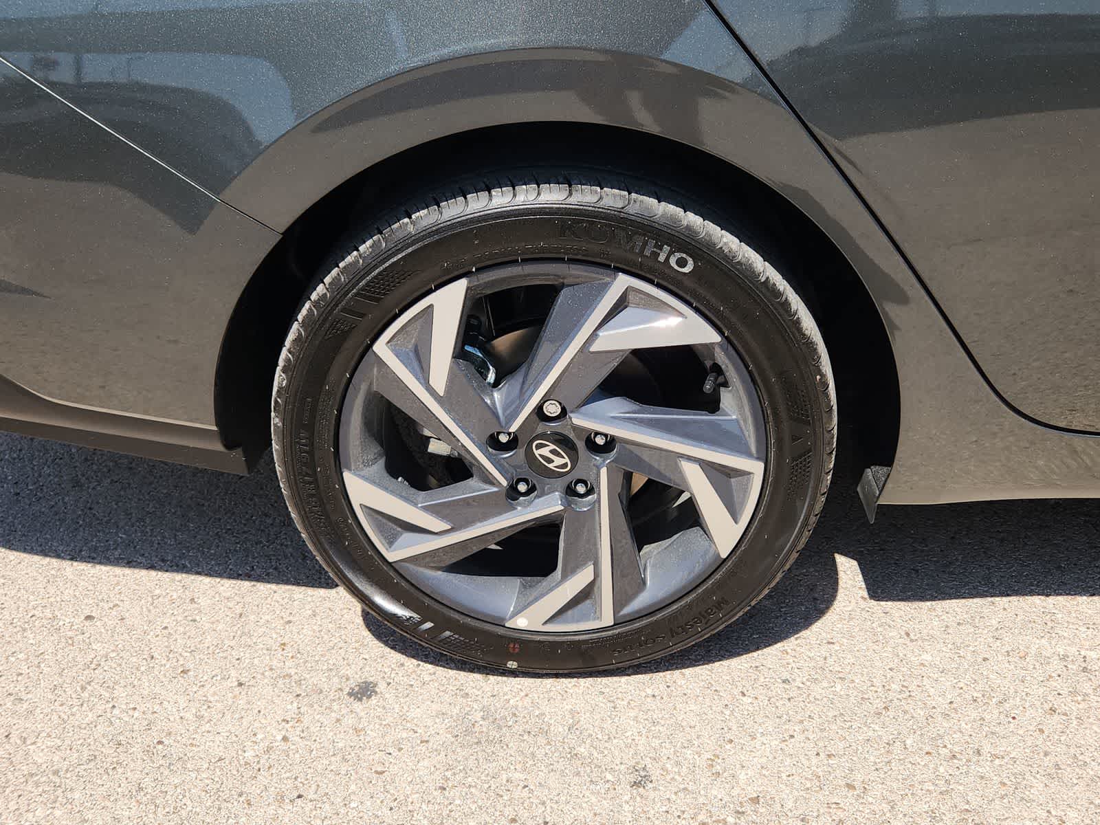 new 2025 Hyundai Elantra car, priced at $25,135