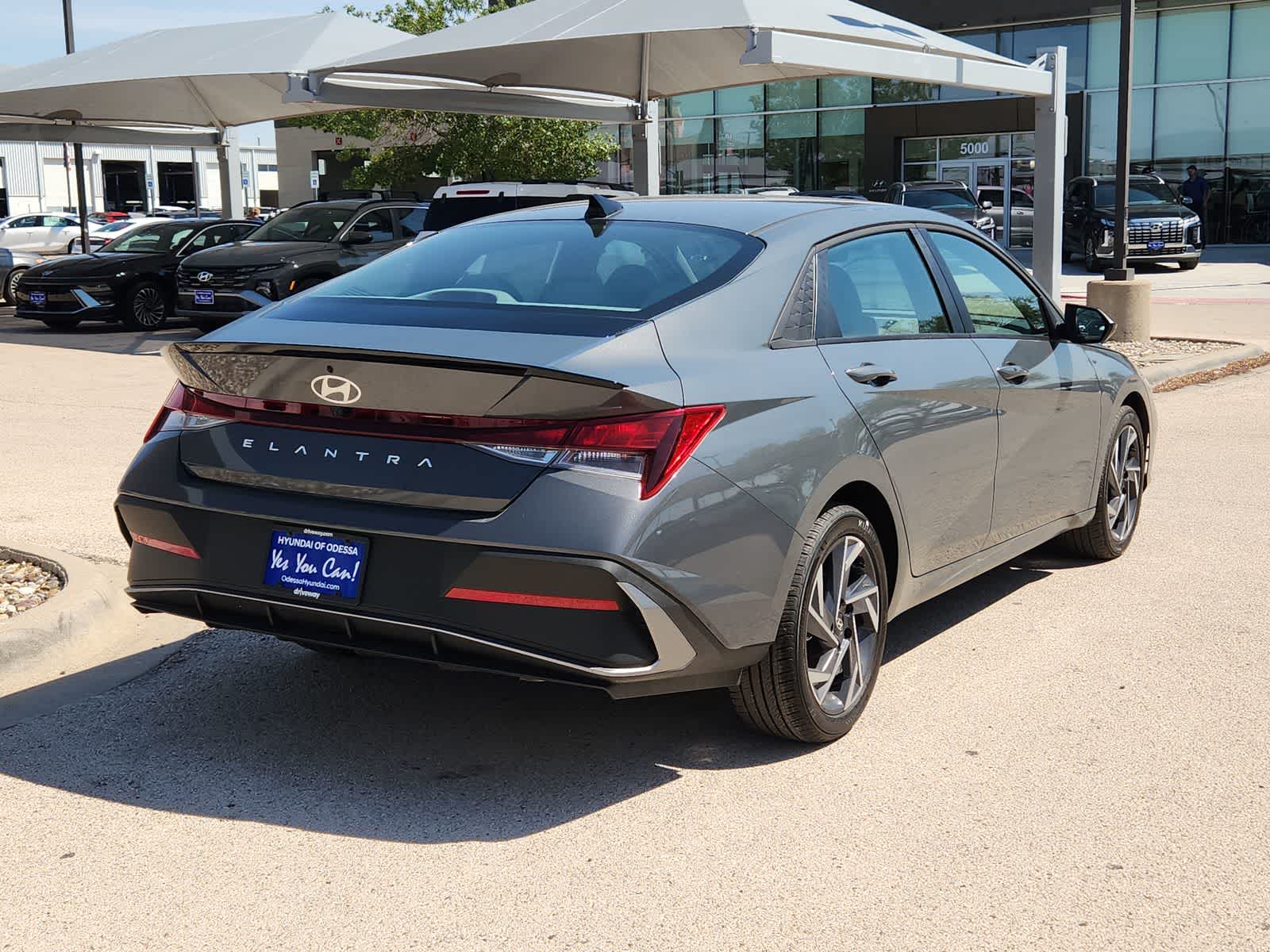 new 2025 Hyundai Elantra car, priced at $25,135