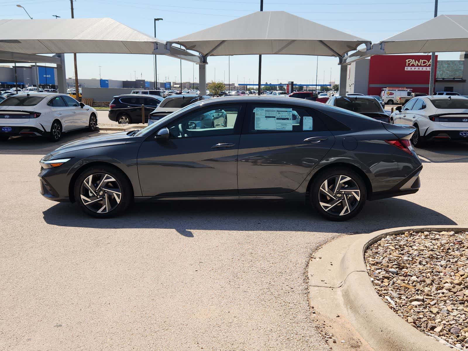 new 2025 Hyundai Elantra car, priced at $25,135