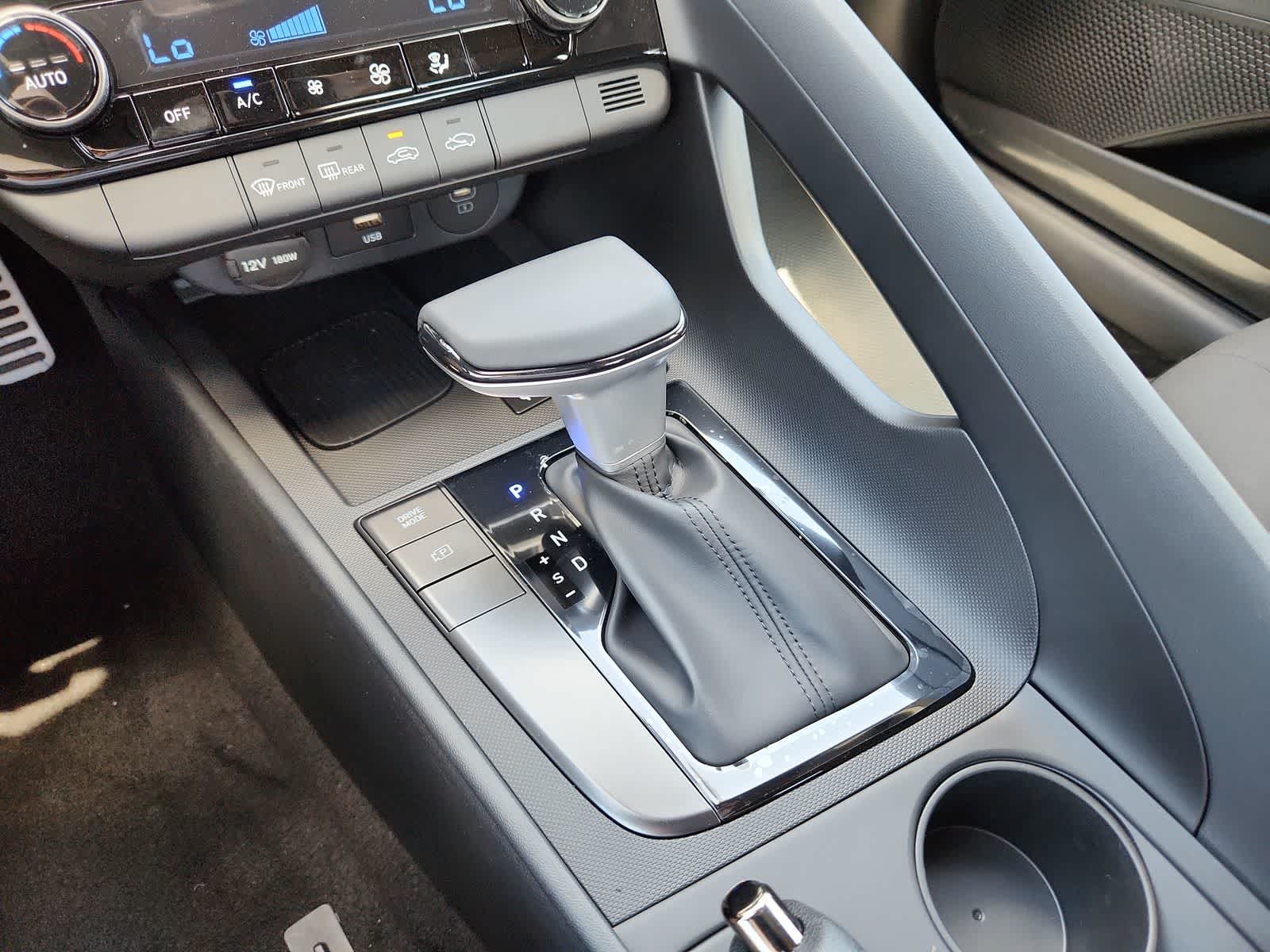 new 2025 Hyundai Elantra car, priced at $25,625